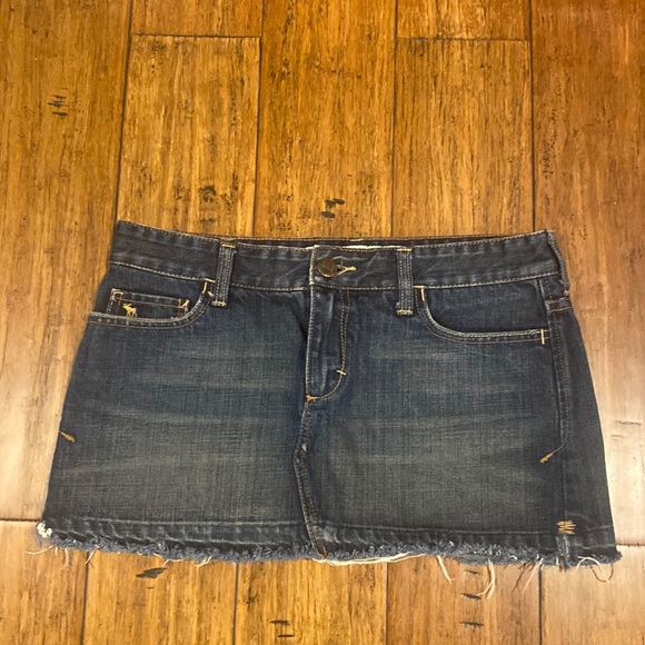 Abercrombie & Fitch Dresses & Skirts - Abercrombie &Fitch Jean mini skirt button down